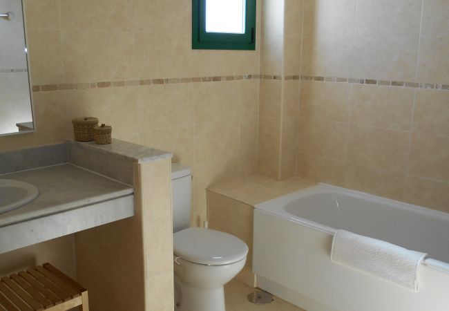 Apartamento en Costa Teguise -  Costa Teguise Beach 2D- 6 pax- 301 Apartamento en Costa Teguise -  Costa Teguise Beach 2D- 6 pax- 301